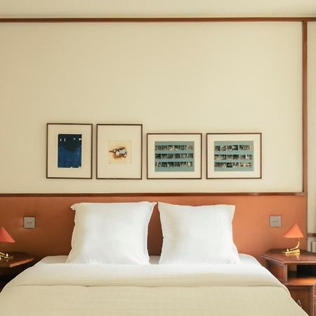 Pied A Terre Saint Honore Paris Bagian luar foto
