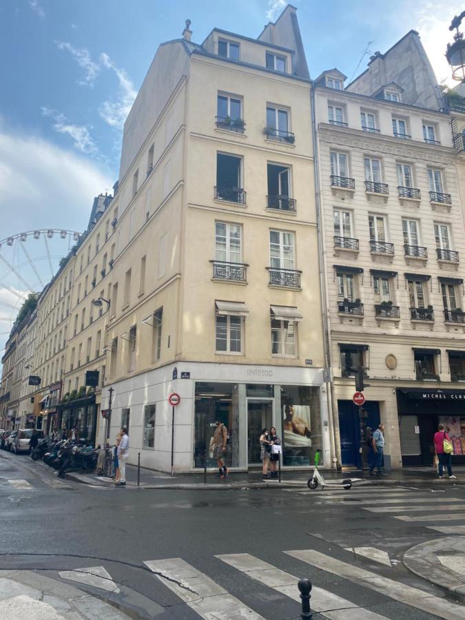 Pied A Terre Saint Honore Paris Bagian luar foto